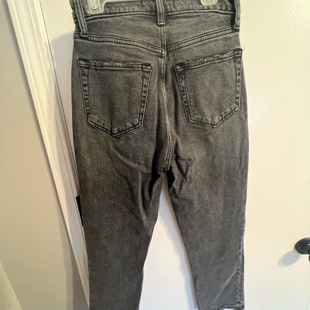 Abercrombie The Ankle Straight Ultra High Rise: Curve Love Size 2
